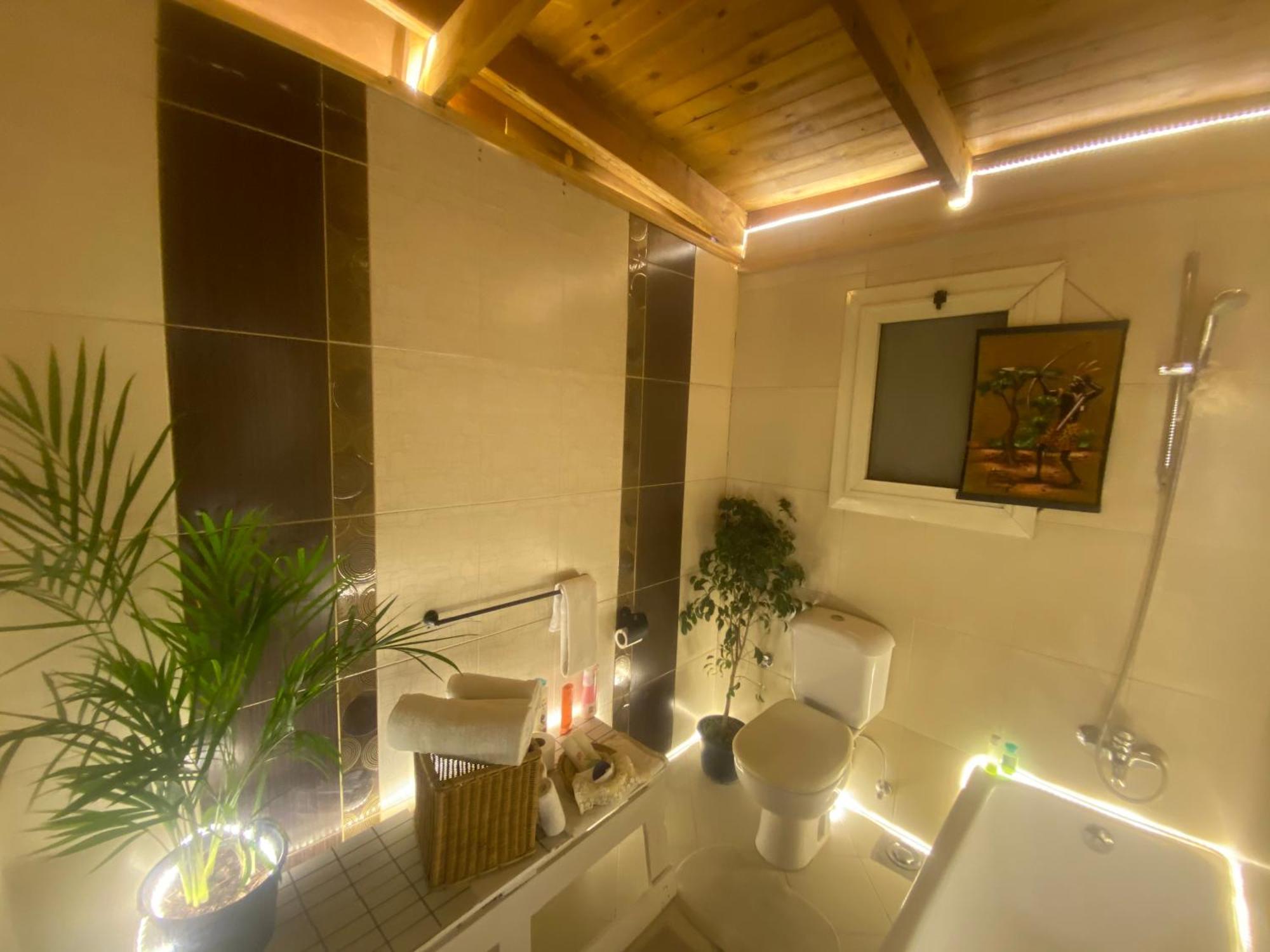 Airport Rooftop Club Luxurious Rooms And Studios Kairo Exterior foto