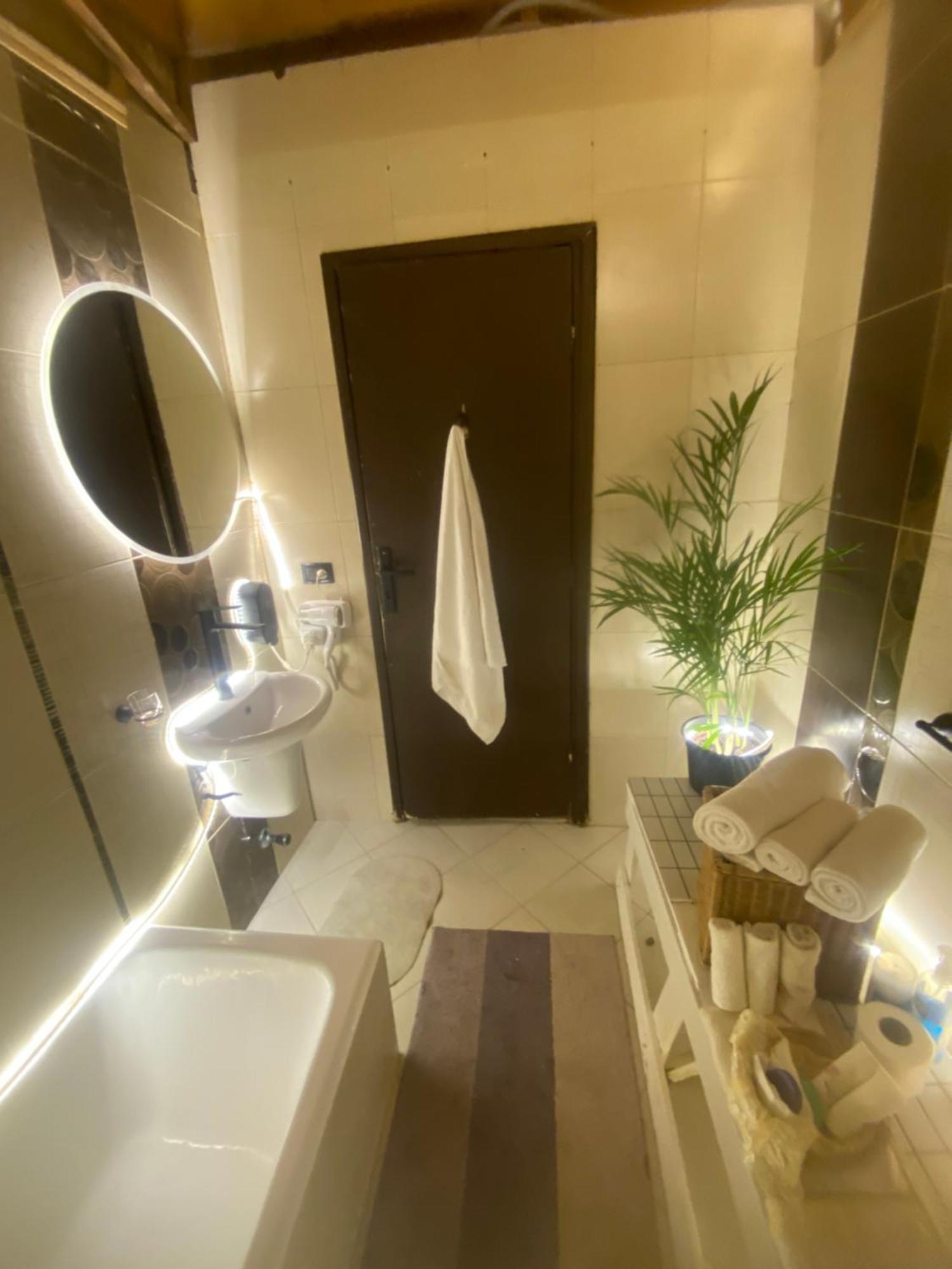Airport Rooftop Club Luxurious Rooms And Studios Kairo Exterior foto